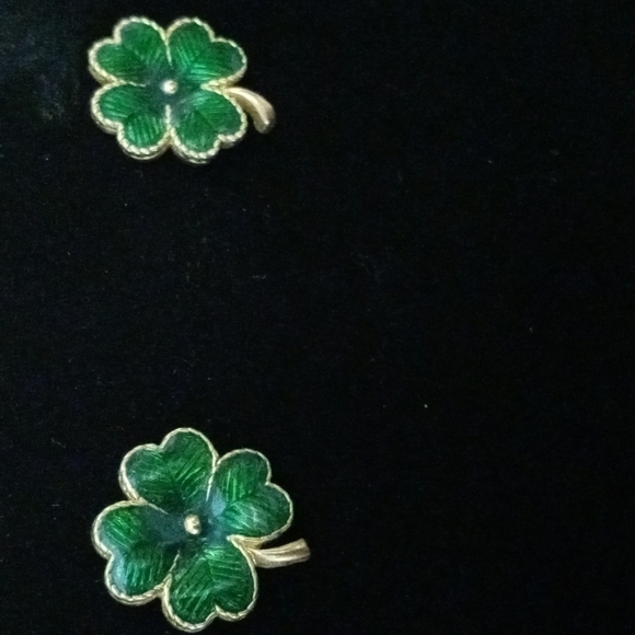 None Jewelry - pierced earrings LUCKY four leaf clover St Patrick's day